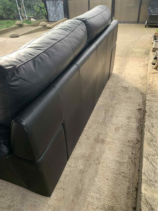 Canapea  de Piele de Vanzare