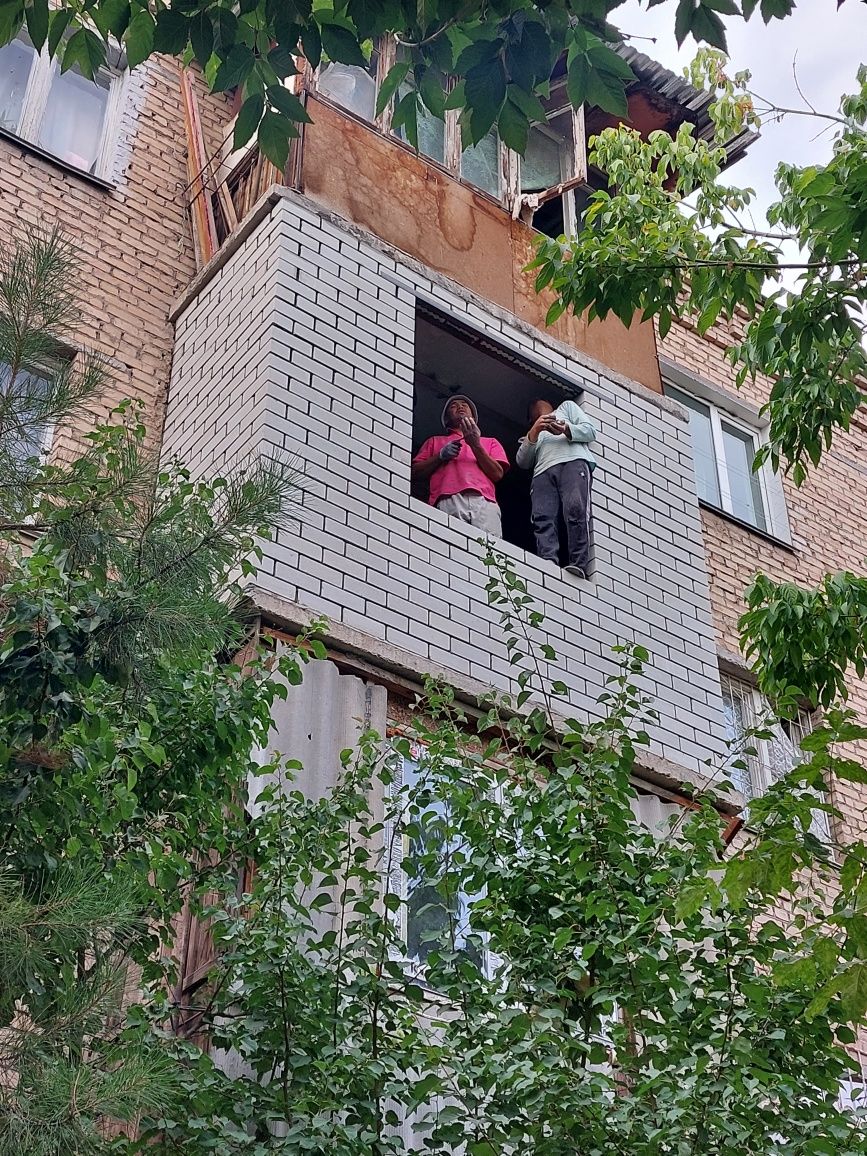 Кладка ремонт балконов доставка с материалом