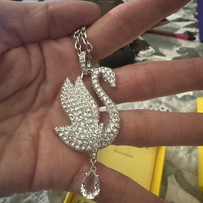 Lănțișor Swarovski Iconic Swan / Lebădă - nou, în cutie