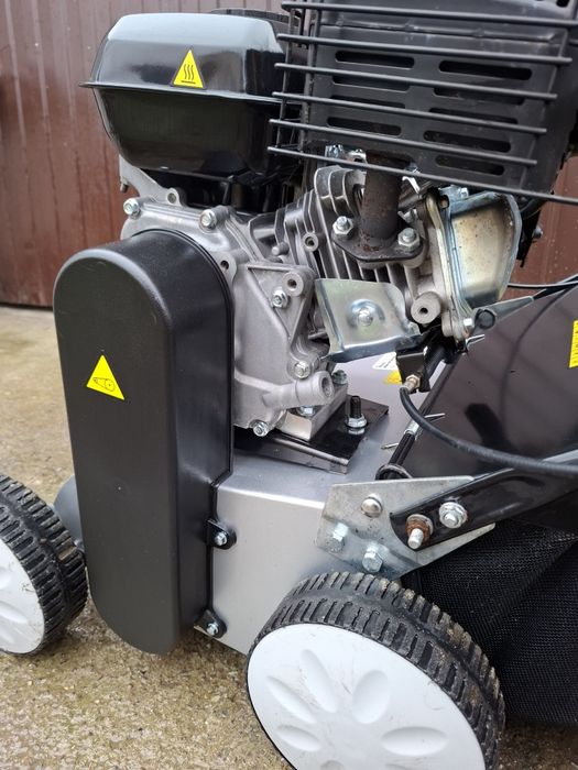 Scarificator gazon Mr. Garden BV 400