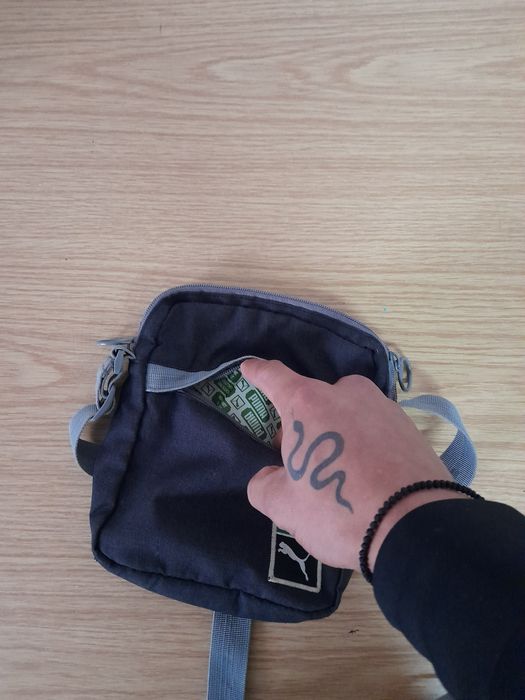 Vând borsetă originală ,preț 70 de lei