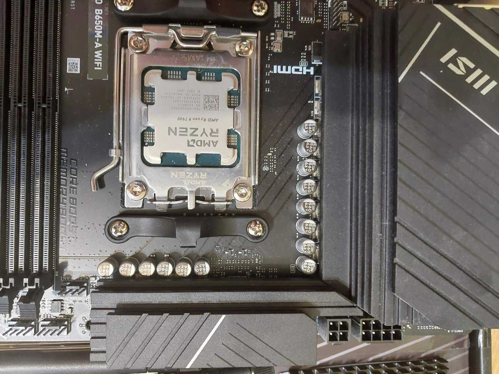 AMD Ryzen 9 7900 + MSI B650M-A Wi-fi