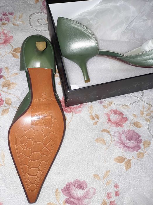 Дамски обувки 37 номер