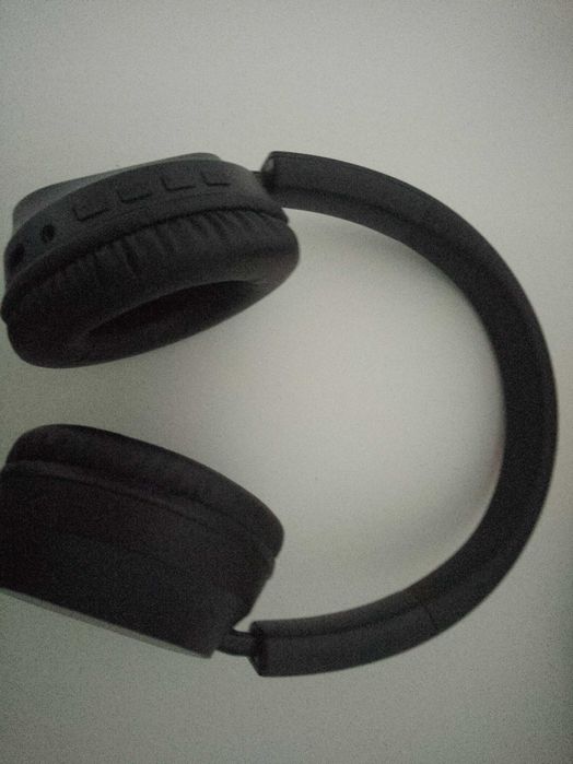 Caști wireless fara fir M1 BT.Pe culoare neagra