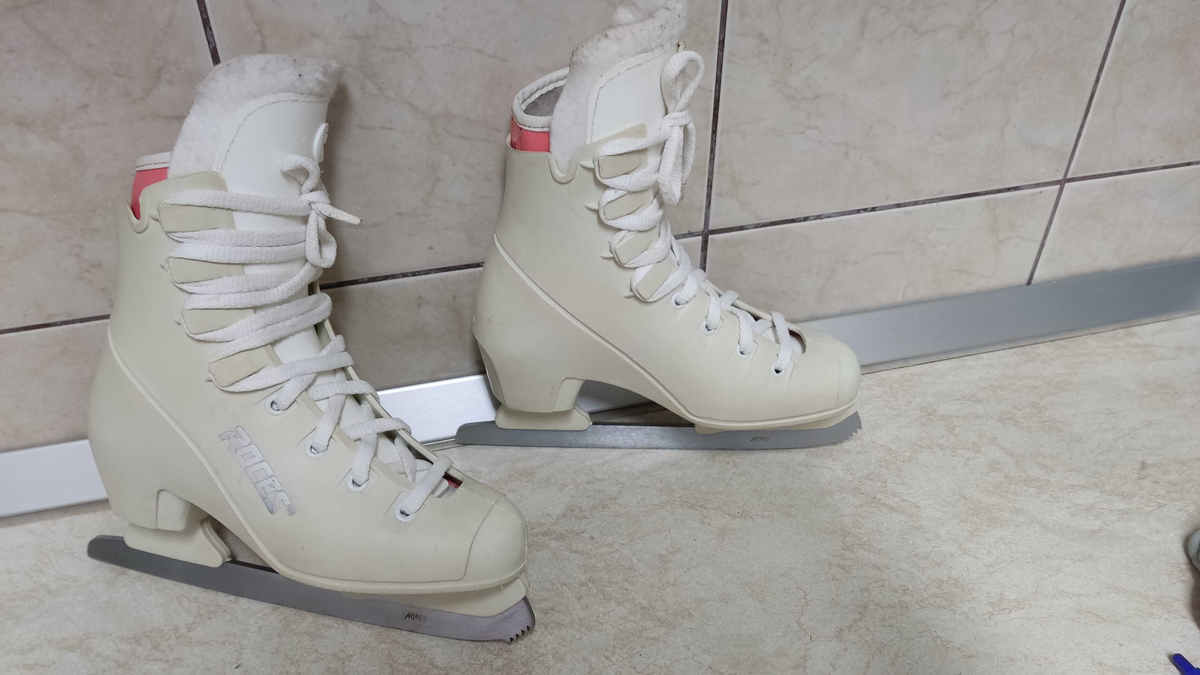 Patine ROCES marimea 33, retro/vintage , patinaj artistic