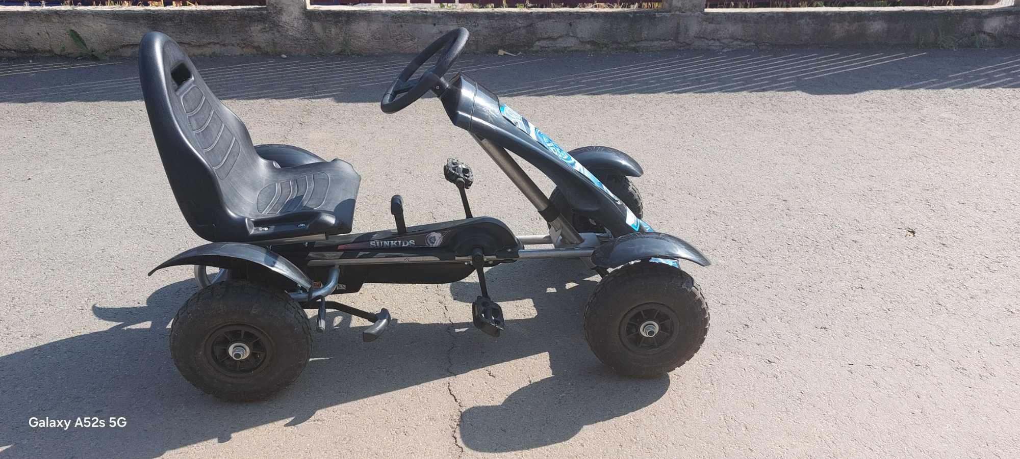 Kart copii cu pedale Kidscare F618 pentru copii 4 - 8 ani 50 kg