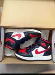 Jordan 1 mid cu arici