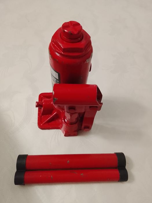 Продам домкрат гидравлический