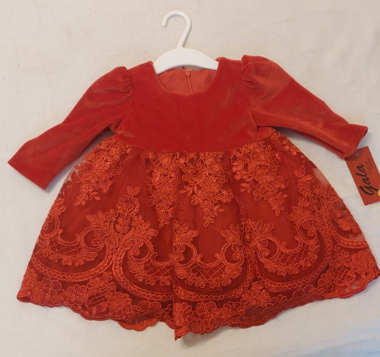 Rochita botez rosie noua marime 74, nefolosita cu eticheta.