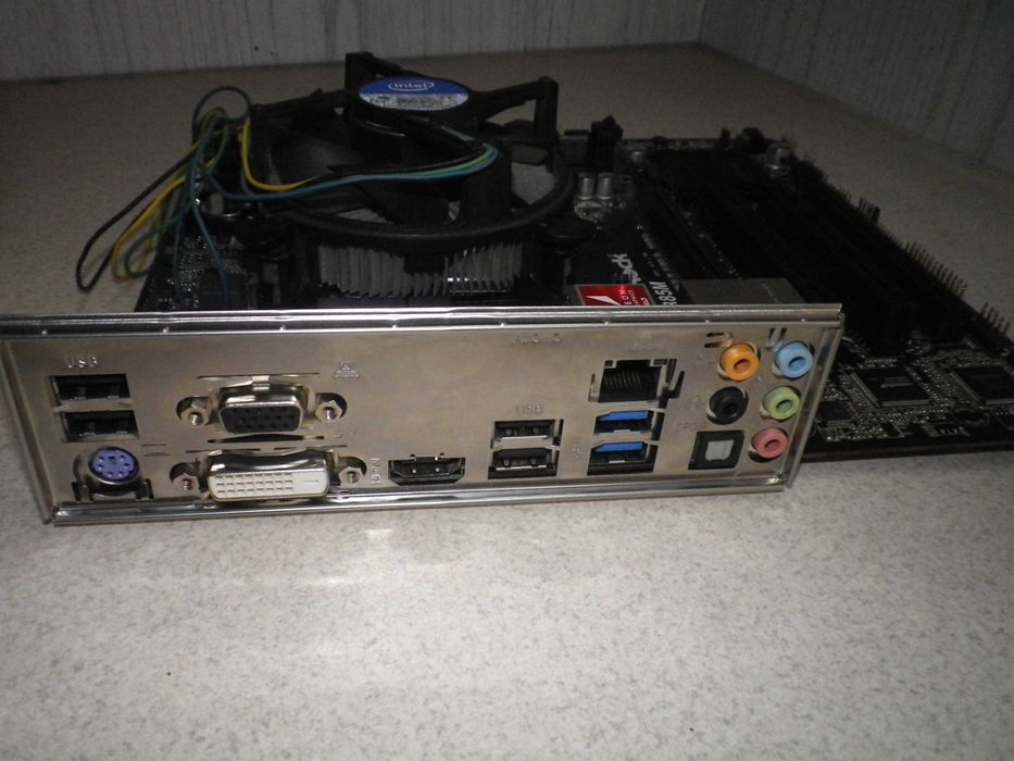 Дънна платка Asrock B85M