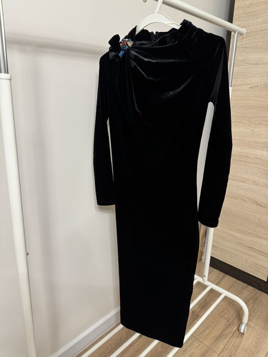 Вечернее бархатное платье