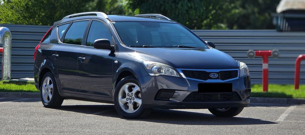 Kia Ceed Facelift Euro 5 CLIMATRONIC / TEMPOMAT - an 2011, 1.6 Crdi (Diesel)