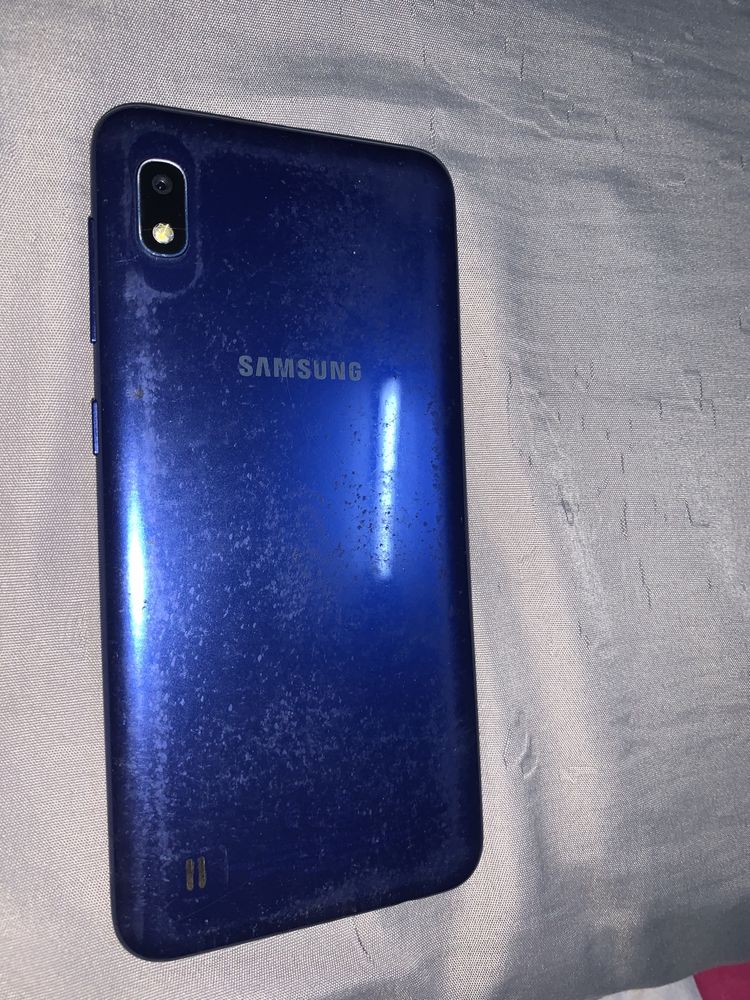 Vând Samsung A10