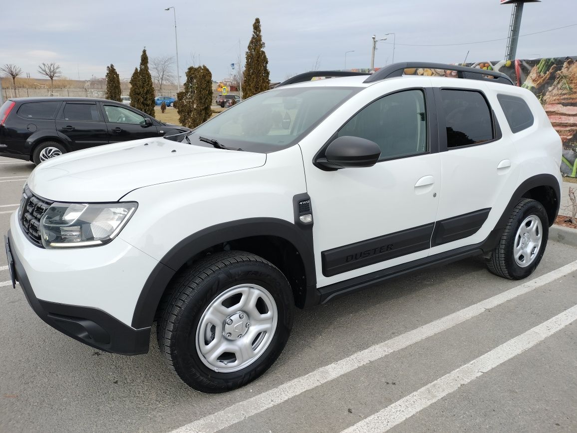 Duster 2019 4×4 ,1.6 benzina Km 119.000 REALI  Tel 0_7_6_9_6_1_1_1_5_3