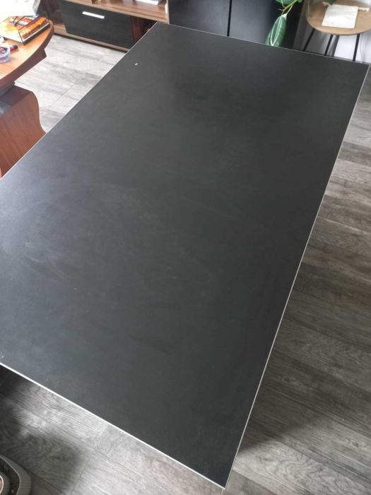 Масивно офис бюро