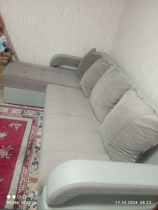 Продам угловой диван 2.55*1.65м