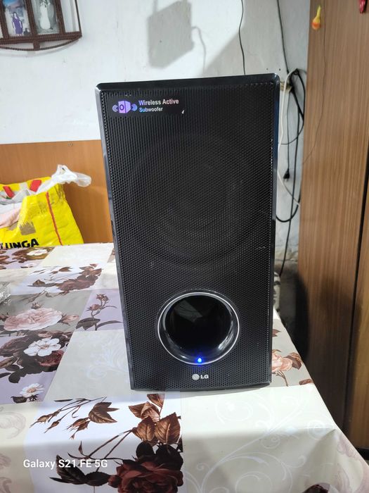 Suboofer LG wirelles pentru soundbar 150 ron