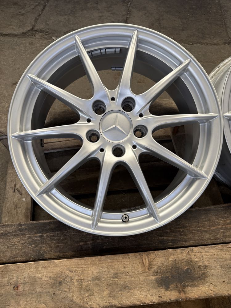 Jante originale Mercedes A klasse B klasse C klasse CLA GLA BLB pe 17