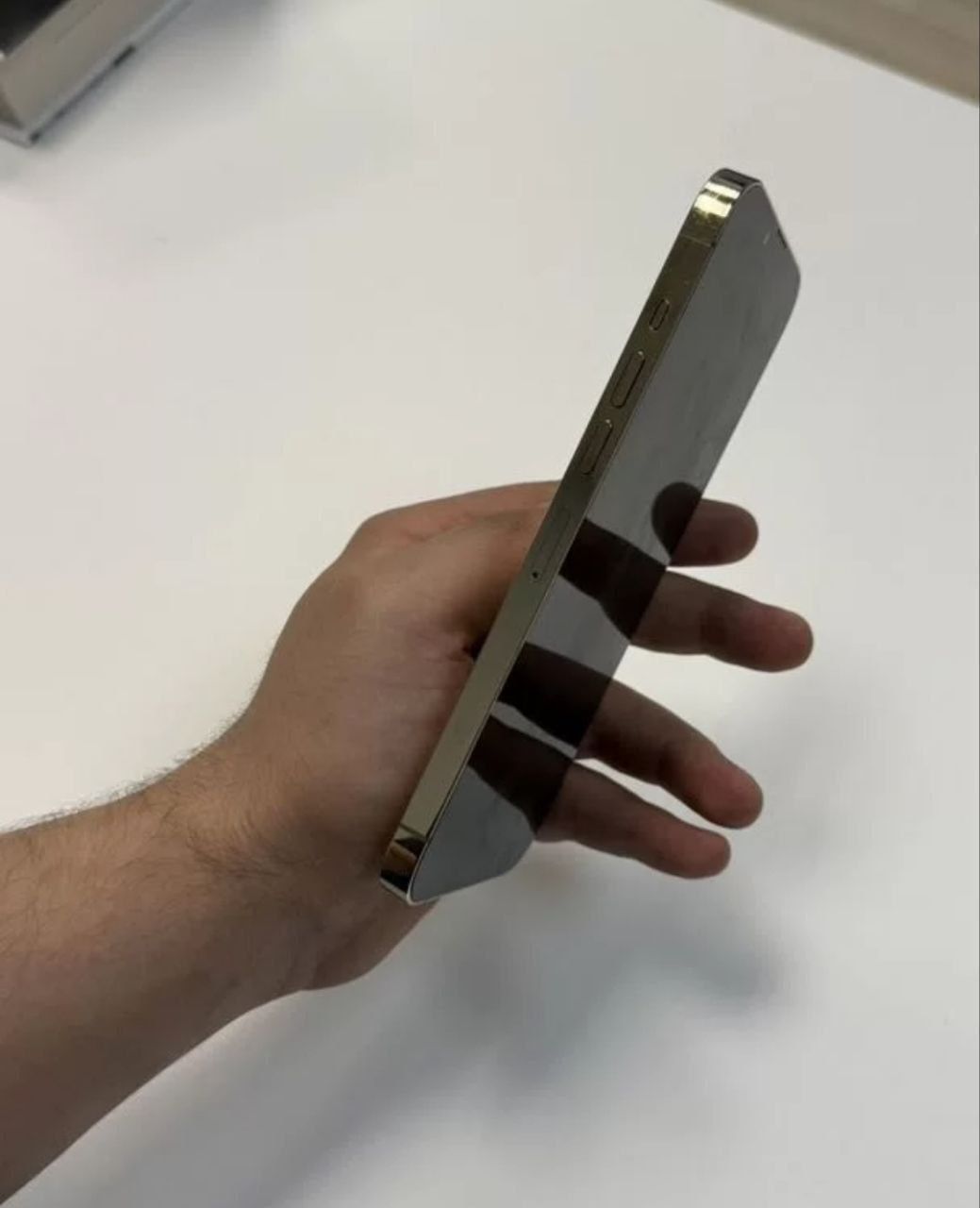iPhone 13 pro max  128 pamit 80 yomkis aybi yoq pul zarur