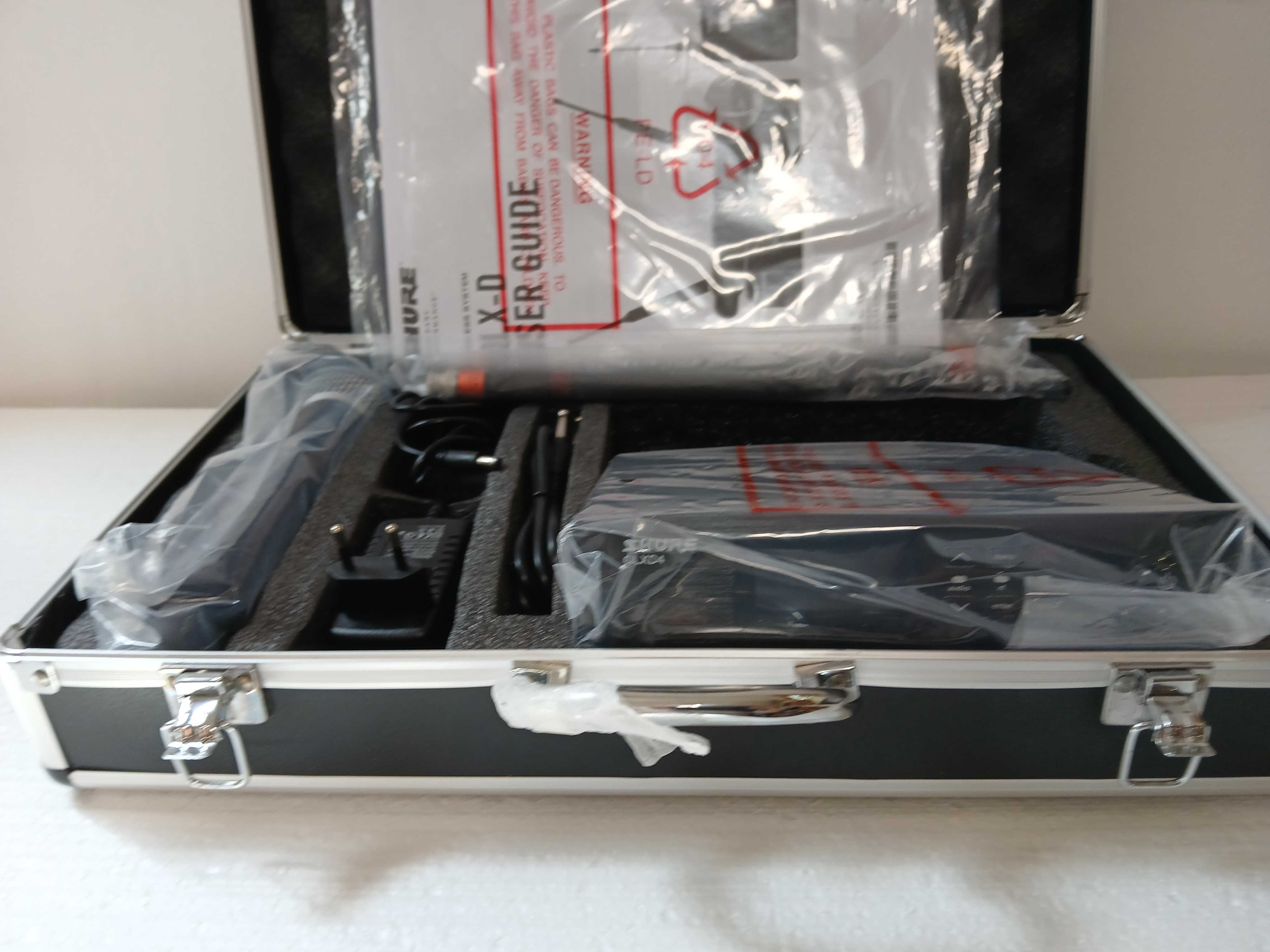 Професионален микрофон SHURE QLXD24E/B58 - внос USA (Made in Mexico)