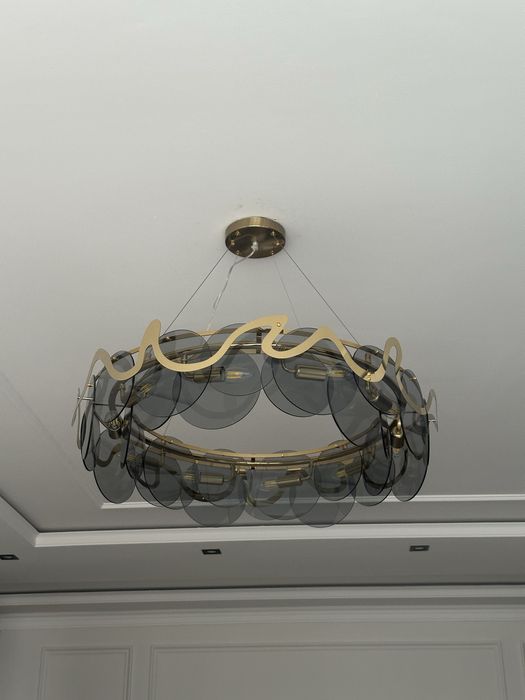 Продам люстру. 100 см