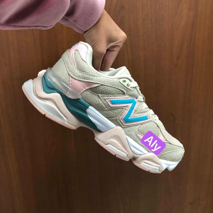 New Balance 9060