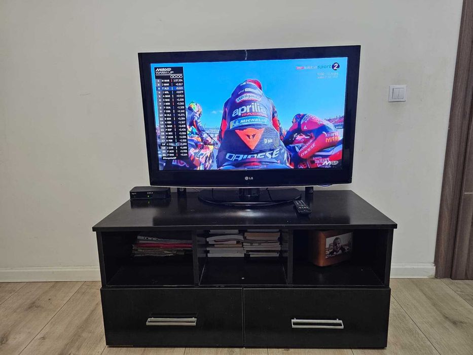 Vand sifonier si pat + bonus comoda televizor, televizor si traverse