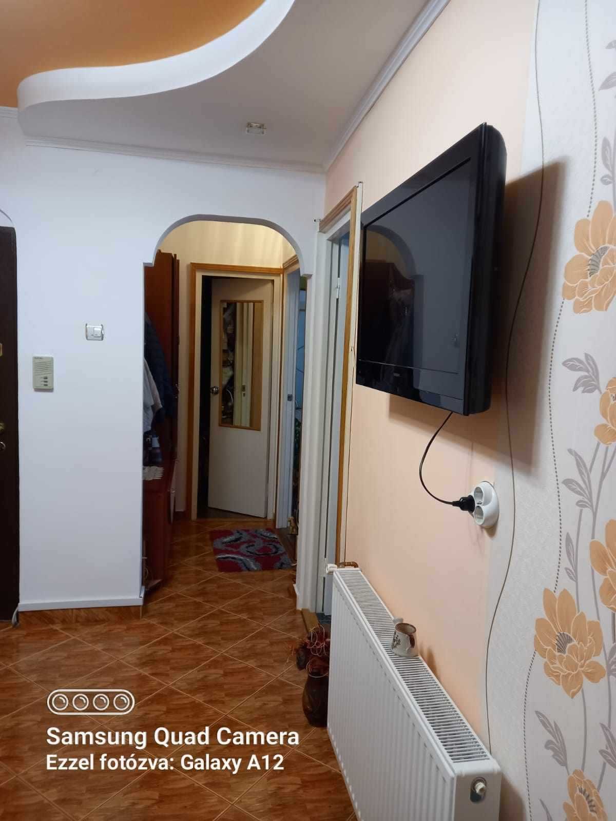 vand apartament urgent
