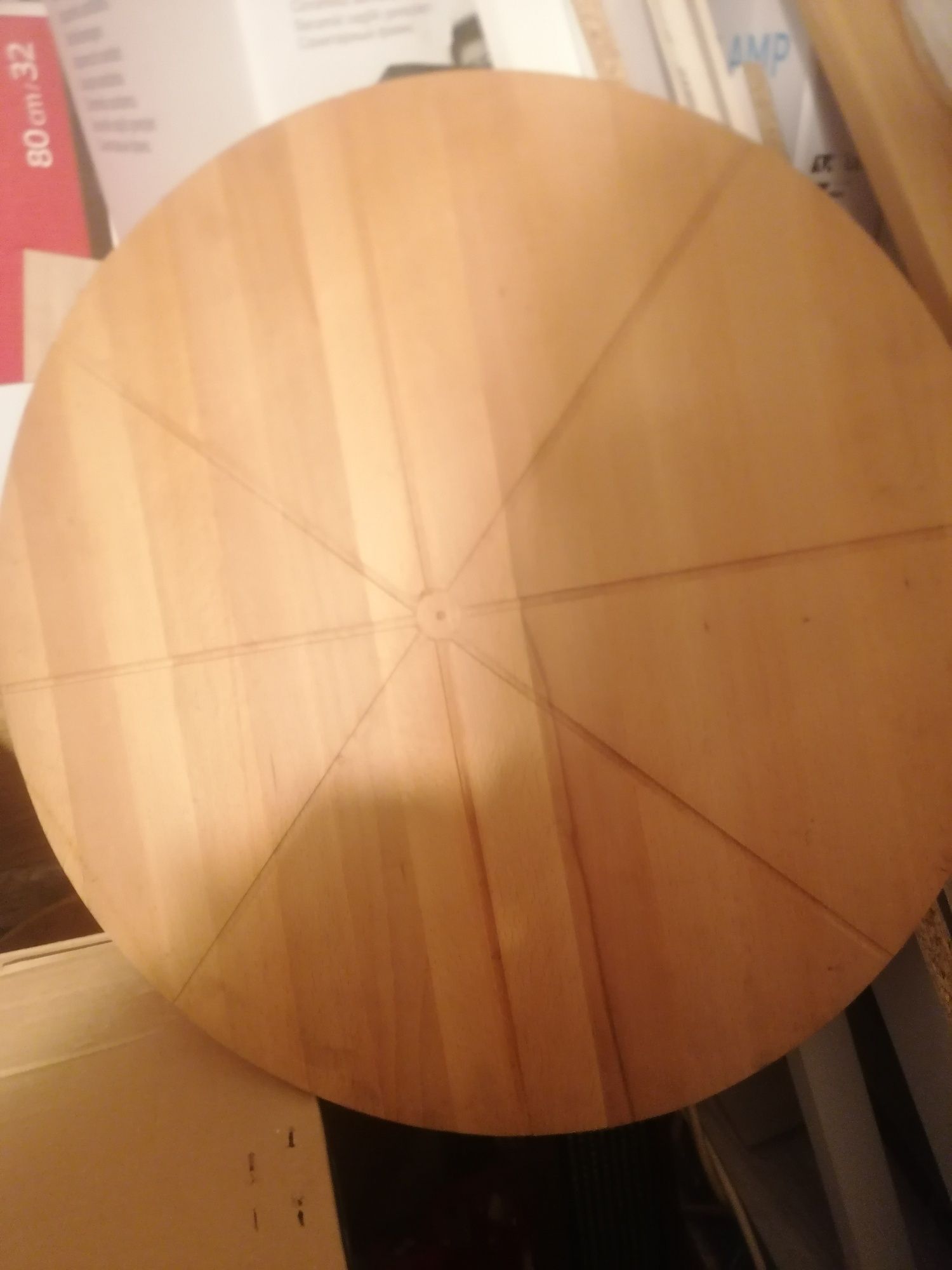 Алуминиева тава и дървена дъска за пица