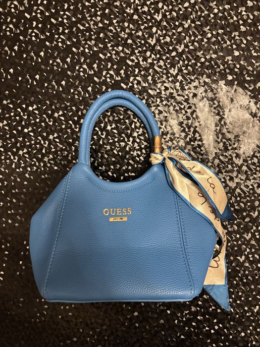 Дамска чанта Guess