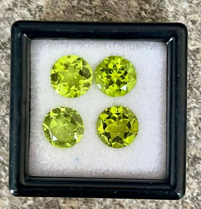Естествен Перидот/Оливин/ - 4 броя,4.82 ct