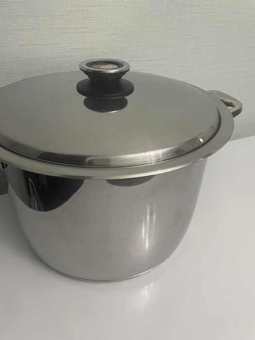 Продам кастрюлю Цептер.