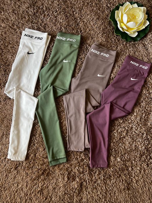 Дамски екипи Nike