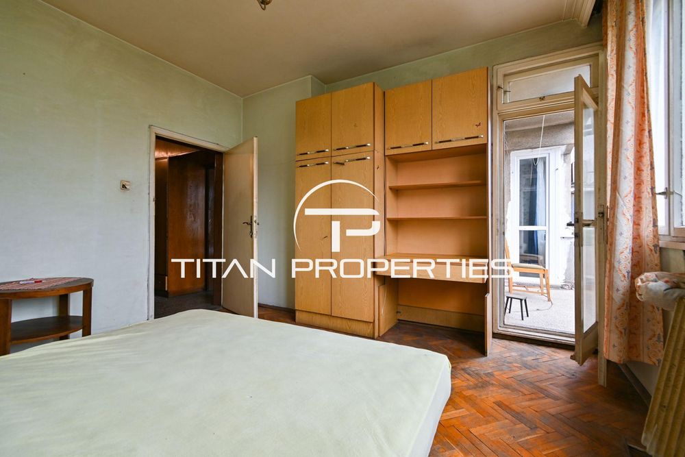 Продава се Четиристаен апартамент в София, Оборище - 150 кв.м за 3000 €/кв.м - Снимка #14