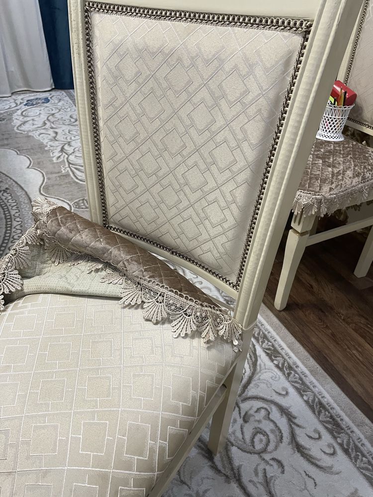 Стулья для зала