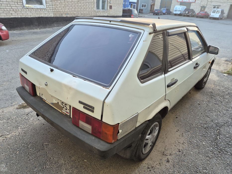 Продам машину ВАЗ 2109 белая