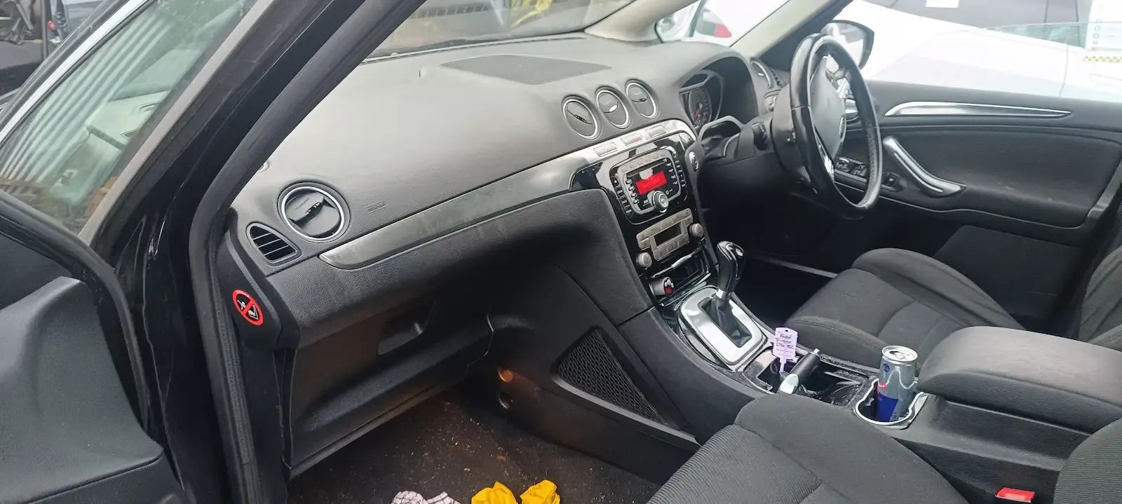 Dezmembrari / Dezmembrez Ford S-Max 2.0 C20DD0X cutie viteze manuala 6 trepte culoare Panther Black (Metallic)