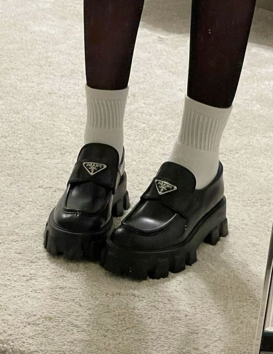 Prada Boots — идеальное состояние, продаю дешевле магазина