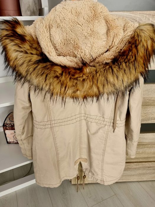 Parka Bershka crem S