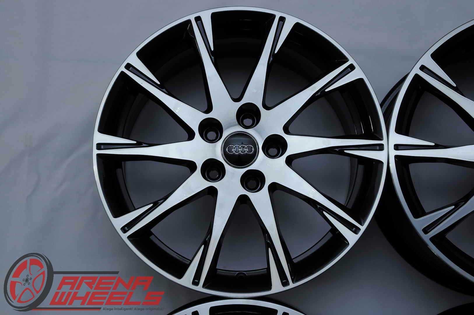 Jante Noi 17 inch Originale Audi A4 8W B9 R17 Negru Diamond Cut