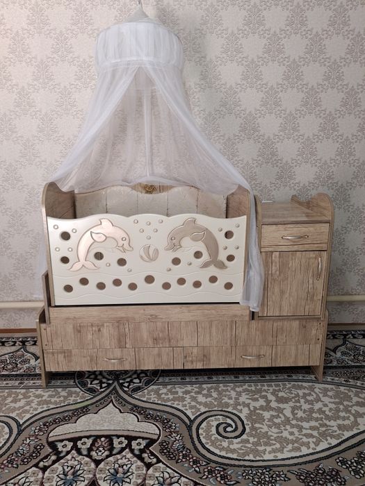 Detski krovat  va shkaf