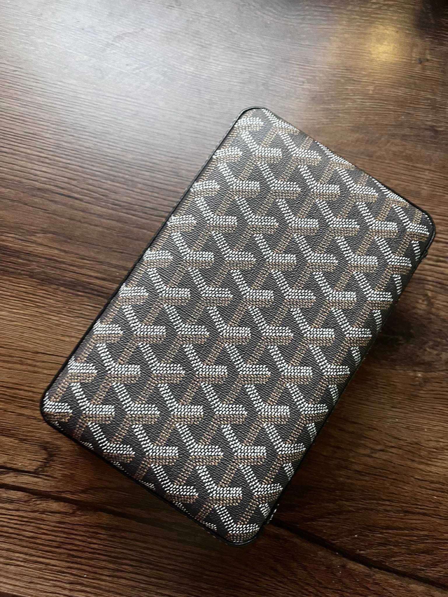 Кедров хумидор за 4 пури GoYard