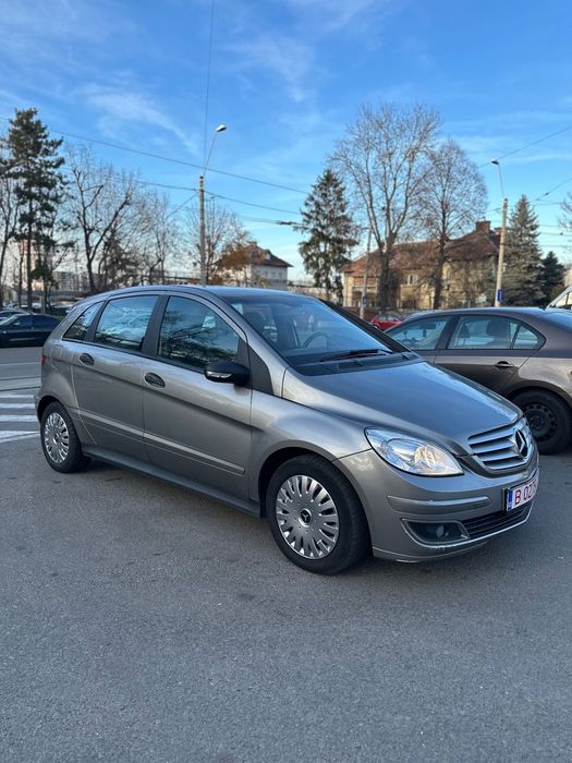 Mercedes-Benz B Diesel 6 trepte , cârlig remorcare, AC funcț schimb smart automată