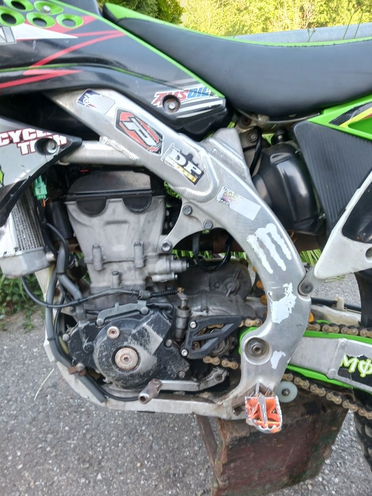Kawasaki.    KXF.   450.