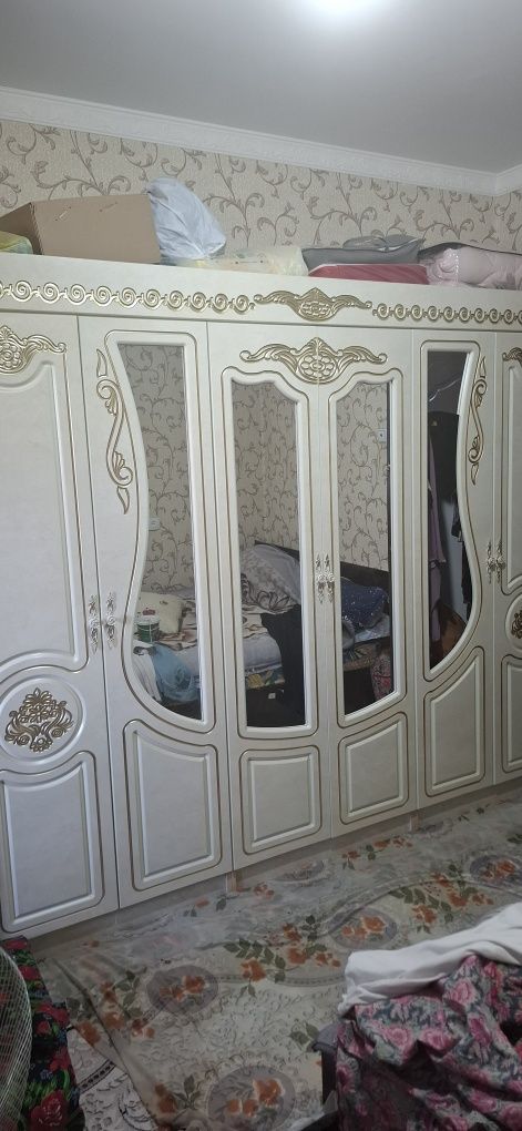 2 ta shkaf sotiladi yangi
