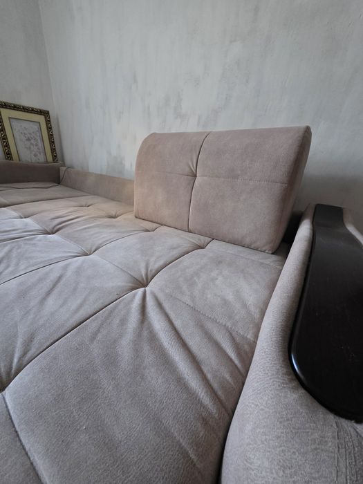 Продам хороший диван