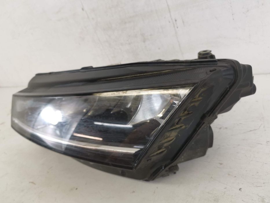 Фар Ляв Пълен Лед Шкода Октавия 4 / Skoda Octavia 4 Оригинален В Добро