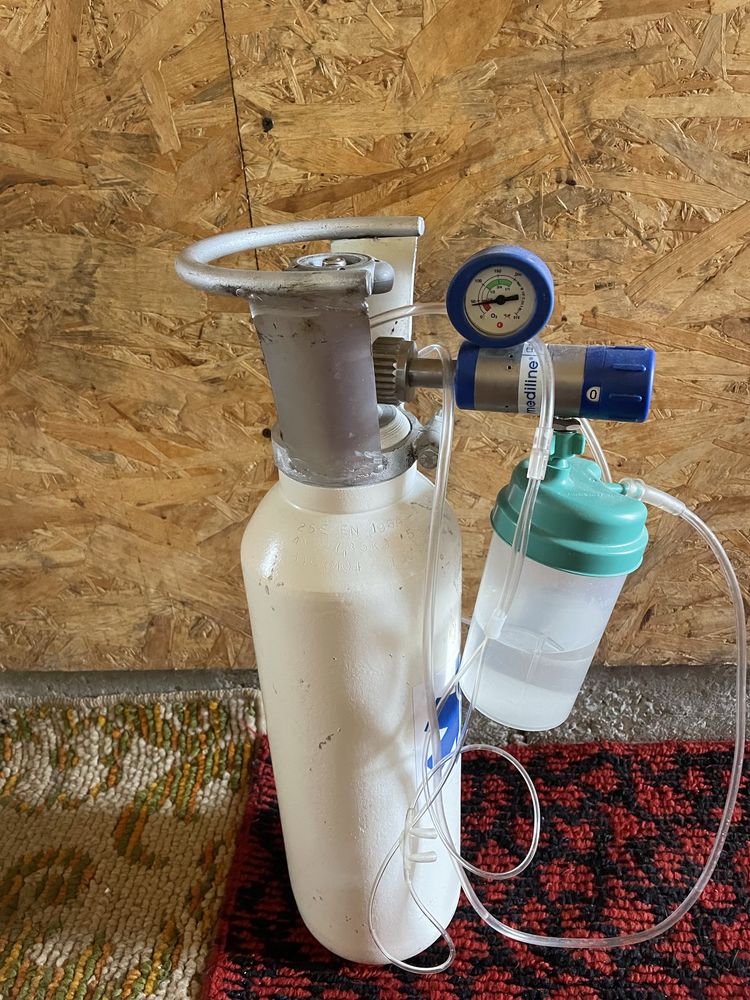 Vand butelie de oxigen medical