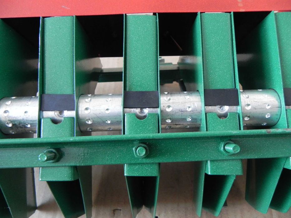 Semanatoare manuala 7 randuri pentru legume sere ridichi morcovi ceapa