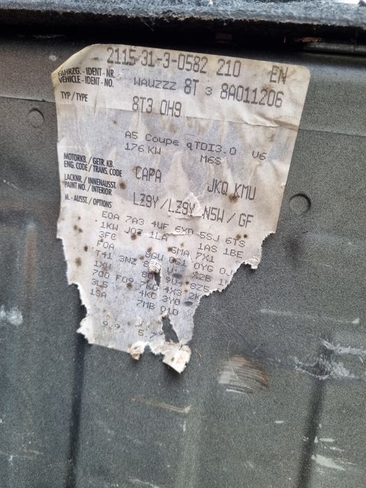 Dezmembrez audi a5 coupe 3.0 manual